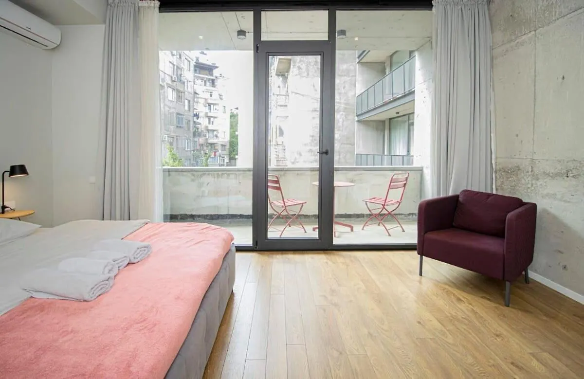 2Br Luxury Apartment With 2 Balconies In Historic Tbilisi